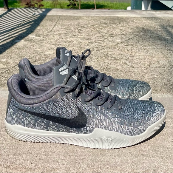 Nike Kobe Mamba Rage in dark grey!  Size 12. Incredible condition! - Picture 2 of 9